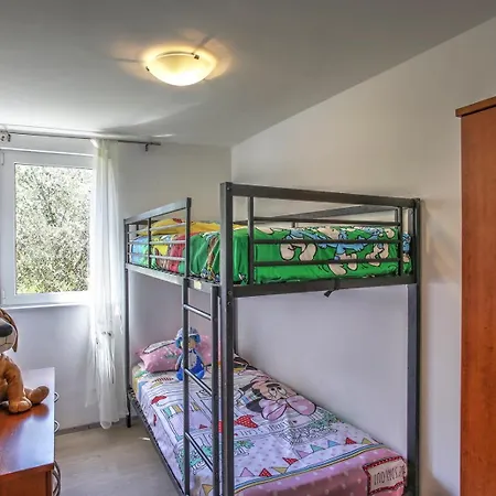 Ena 4 Apartment