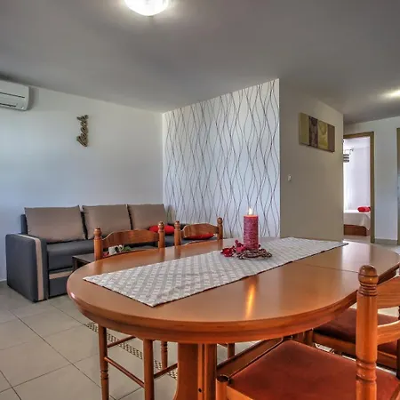 Apartment Ena 4 Betina (Sibenik-Knin)
