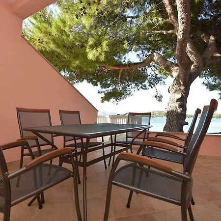 Apartment Ena 4 Betina (Sibenik-Knin)